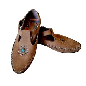 Hush Puppies Brown Moccasins Mary Jane Style Southwestern Western Boho Hippie